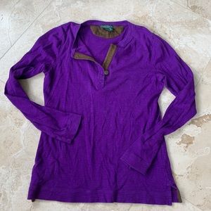 Woman’s long sleeve top